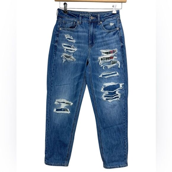 American Eagle Outfitters Denim - American Eagle Mom Straight Distressed Plaid Lined Jeans Size 4